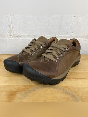 KEEN Presidio Womens Sz 8.5 Shoes Cascade/Shitake